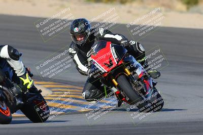 media/Dec-18-2022-SoCal Trackdays (Sun) [[8099a50955]]/Turn 10 (140pm)/